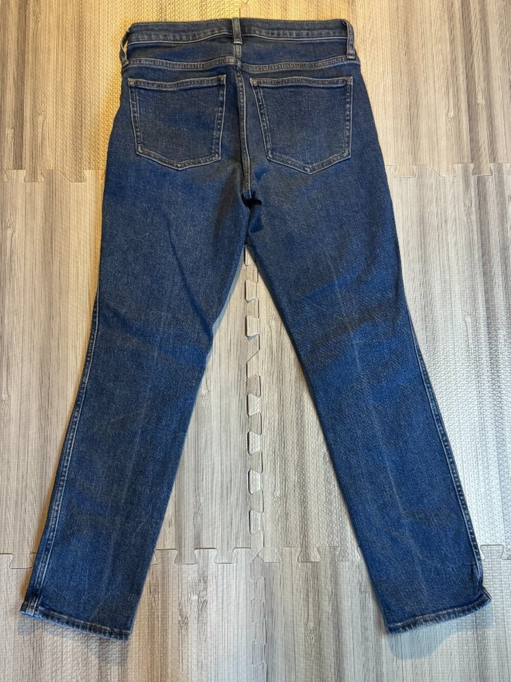 J.Crew 9" Mid-Rise Vintage Slim Straight Jeans Catskill Wash - Picture 5 of 5